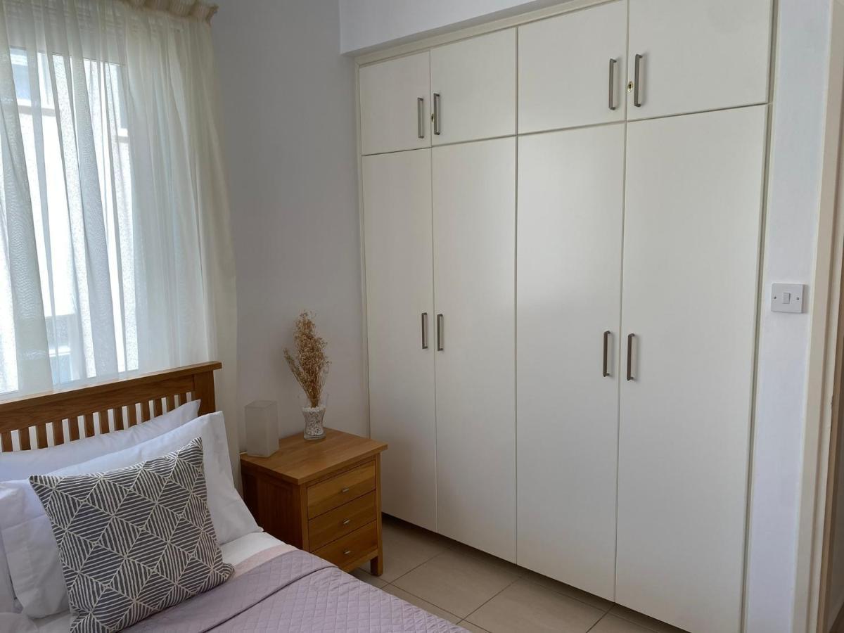 Beautiful 2 Bed Apartment In Peyia Valley, Paphos Exterior foto