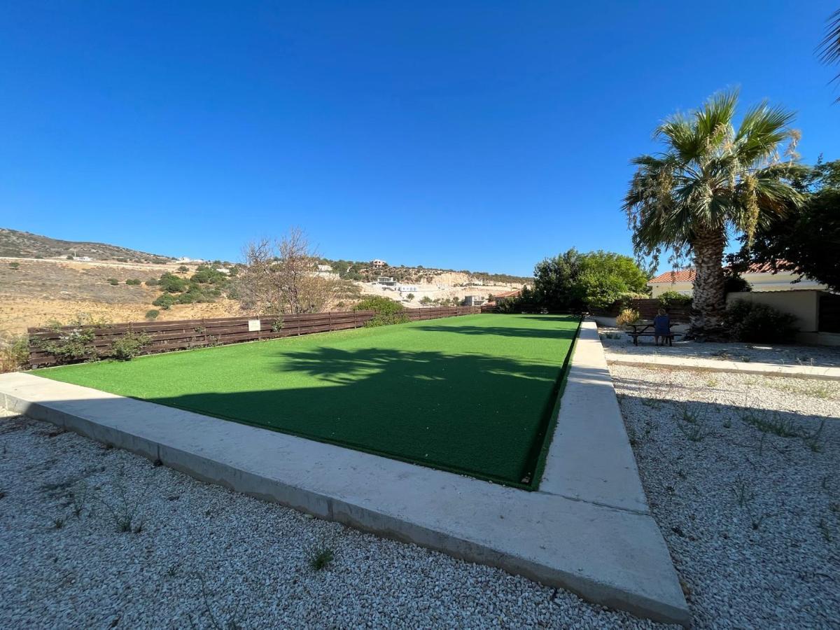 Beautiful 2 Bed Apartment In Peyia Valley, Paphos Exterior foto