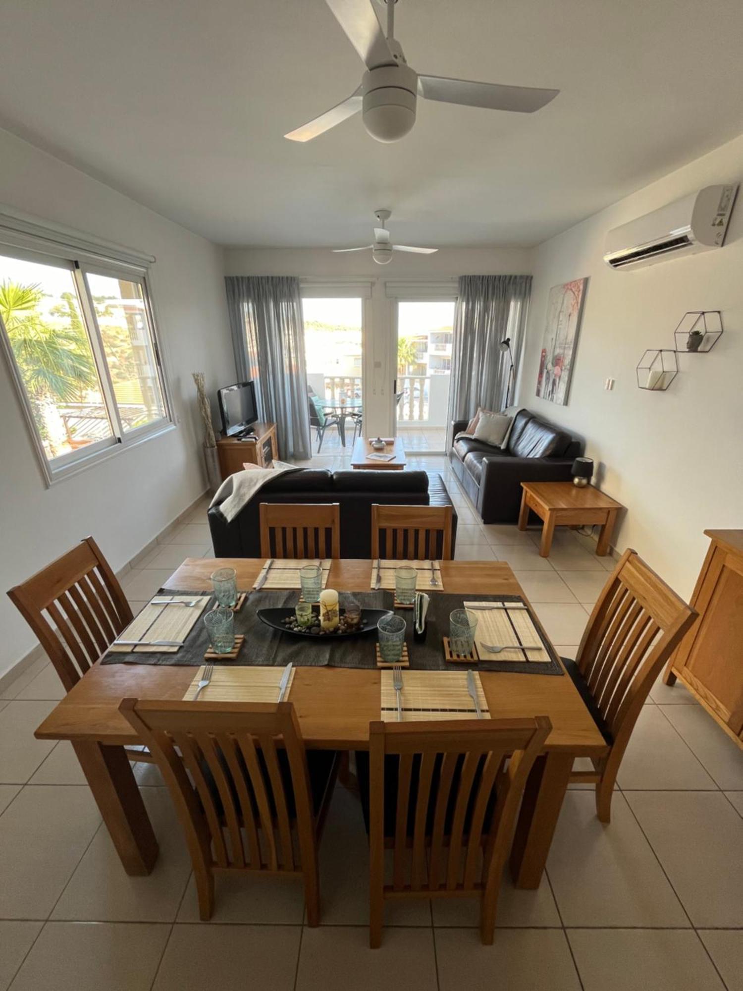 Beautiful 2 Bed Apartment In Peyia Valley, Paphos Exterior foto